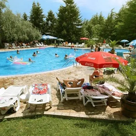 Dunav 4* Napospart